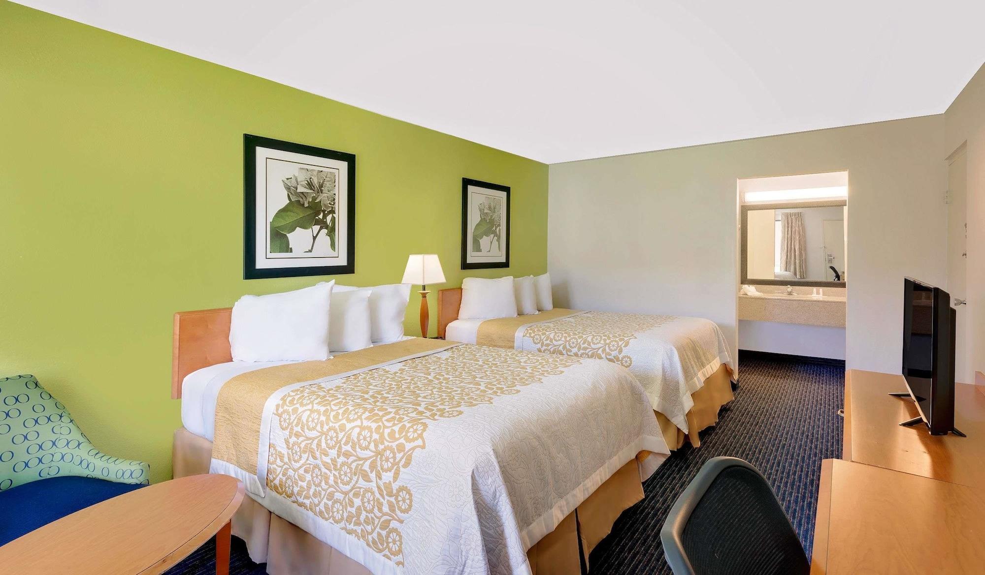 Days Inn By Wyndham Easton Dış mekan fotoğraf