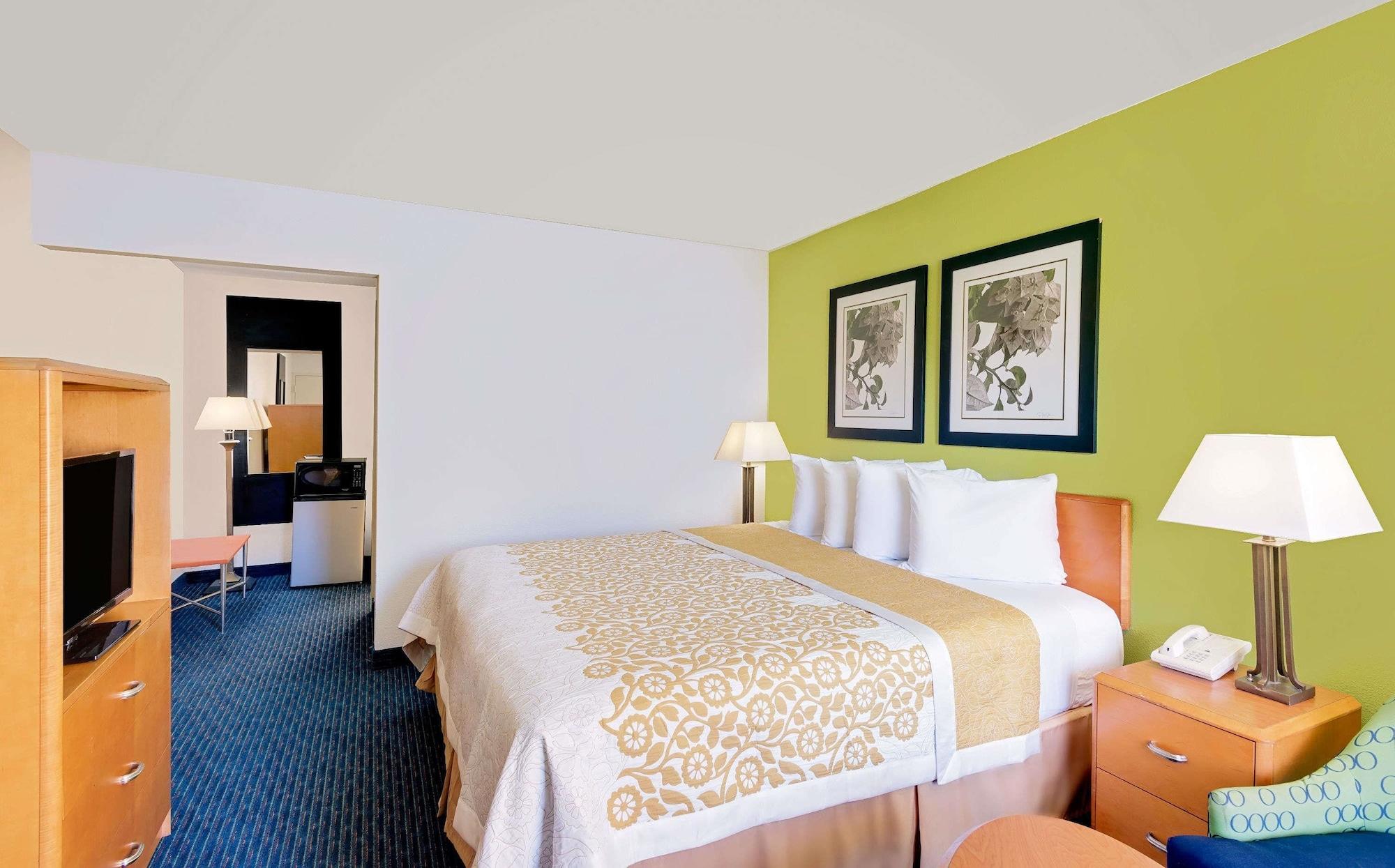 Days Inn By Wyndham Easton Dış mekan fotoğraf