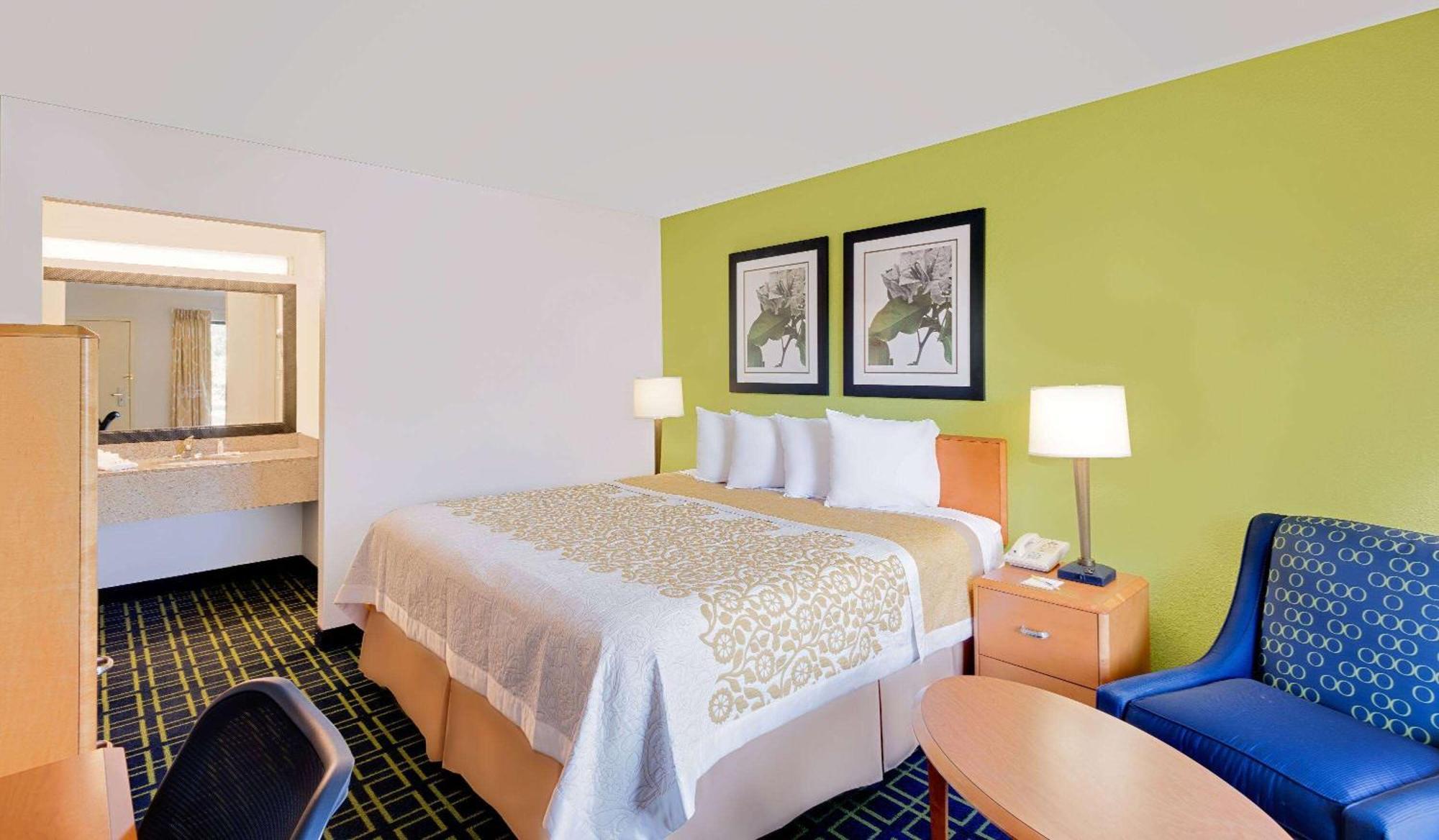 Days Inn By Wyndham Easton Dış mekan fotoğraf