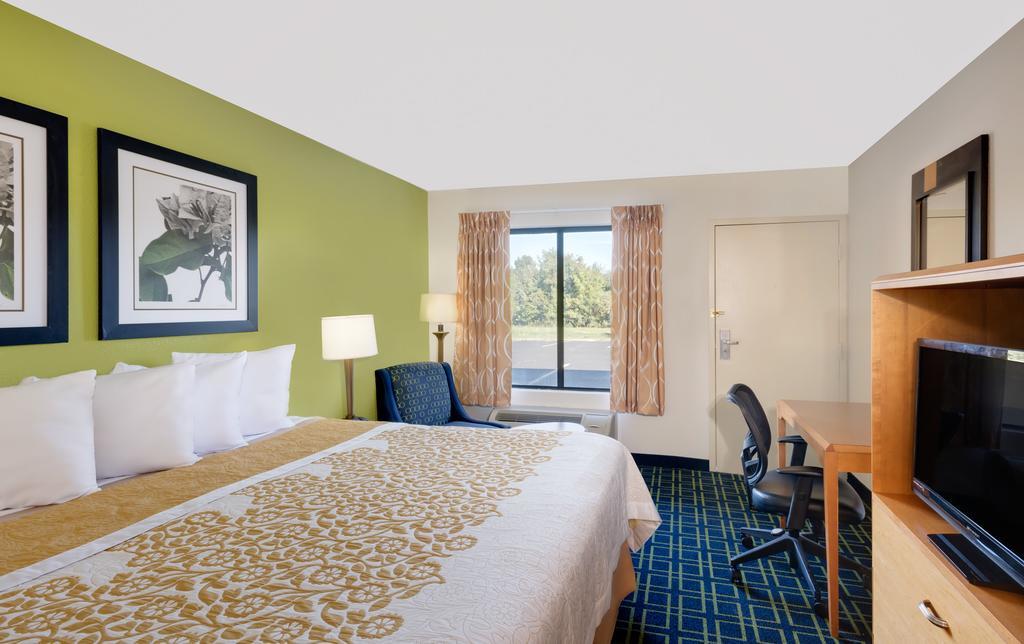 Days Inn By Wyndham Easton Dış mekan fotoğraf