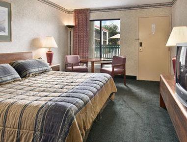 Days Inn By Wyndham Easton Dış mekan fotoğraf