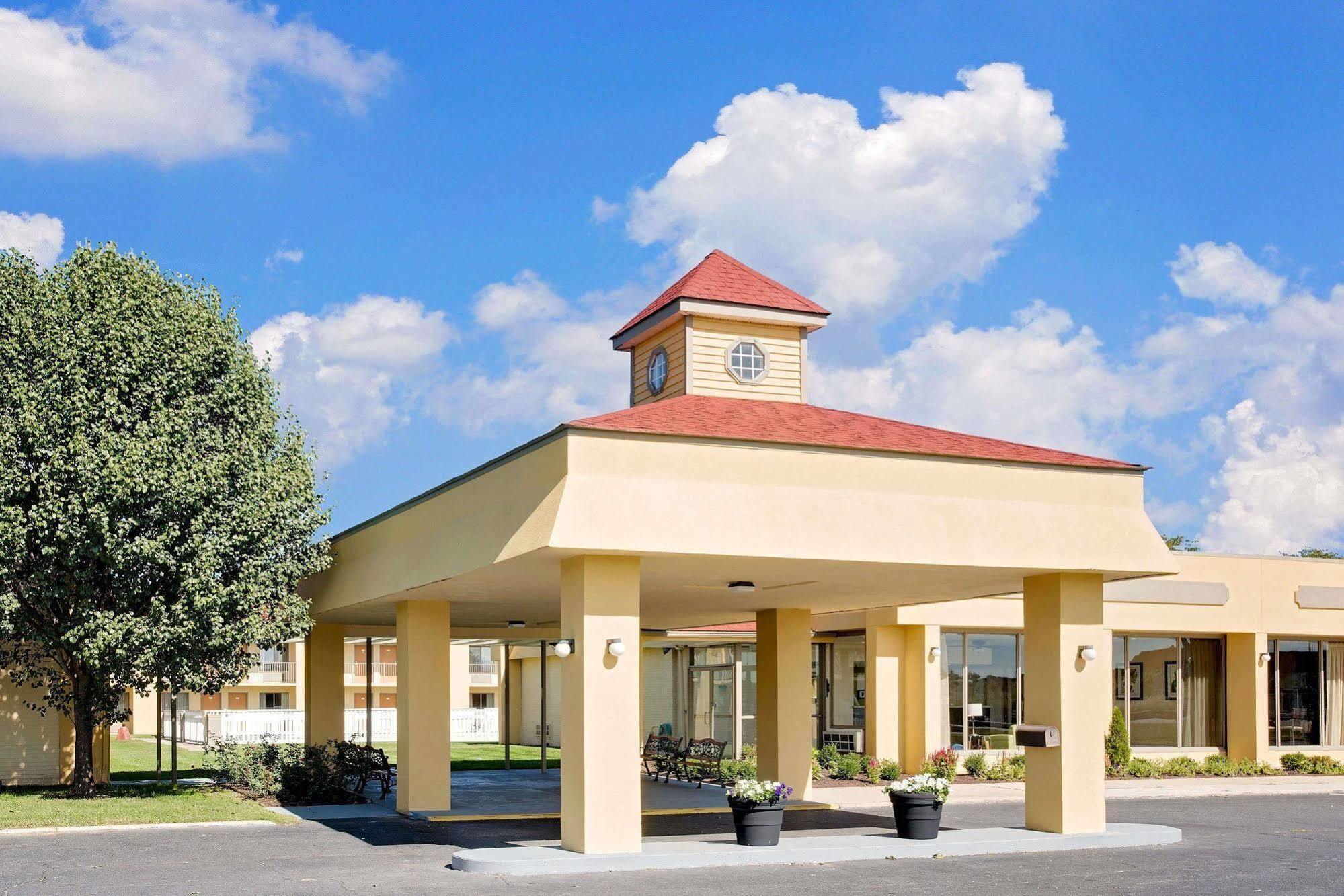 Days Inn By Wyndham Easton Dış mekan fotoğraf